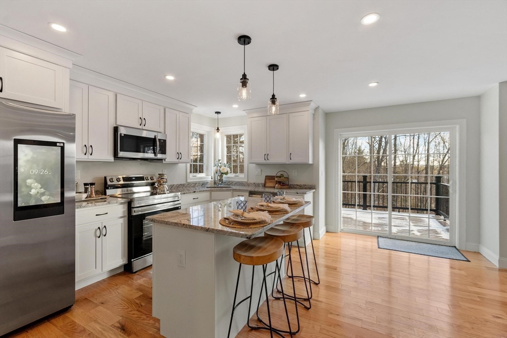 72 A Cottage Lane, Unit LEFT HALF) Templeton, MA 01468 - Photo 3 of 40