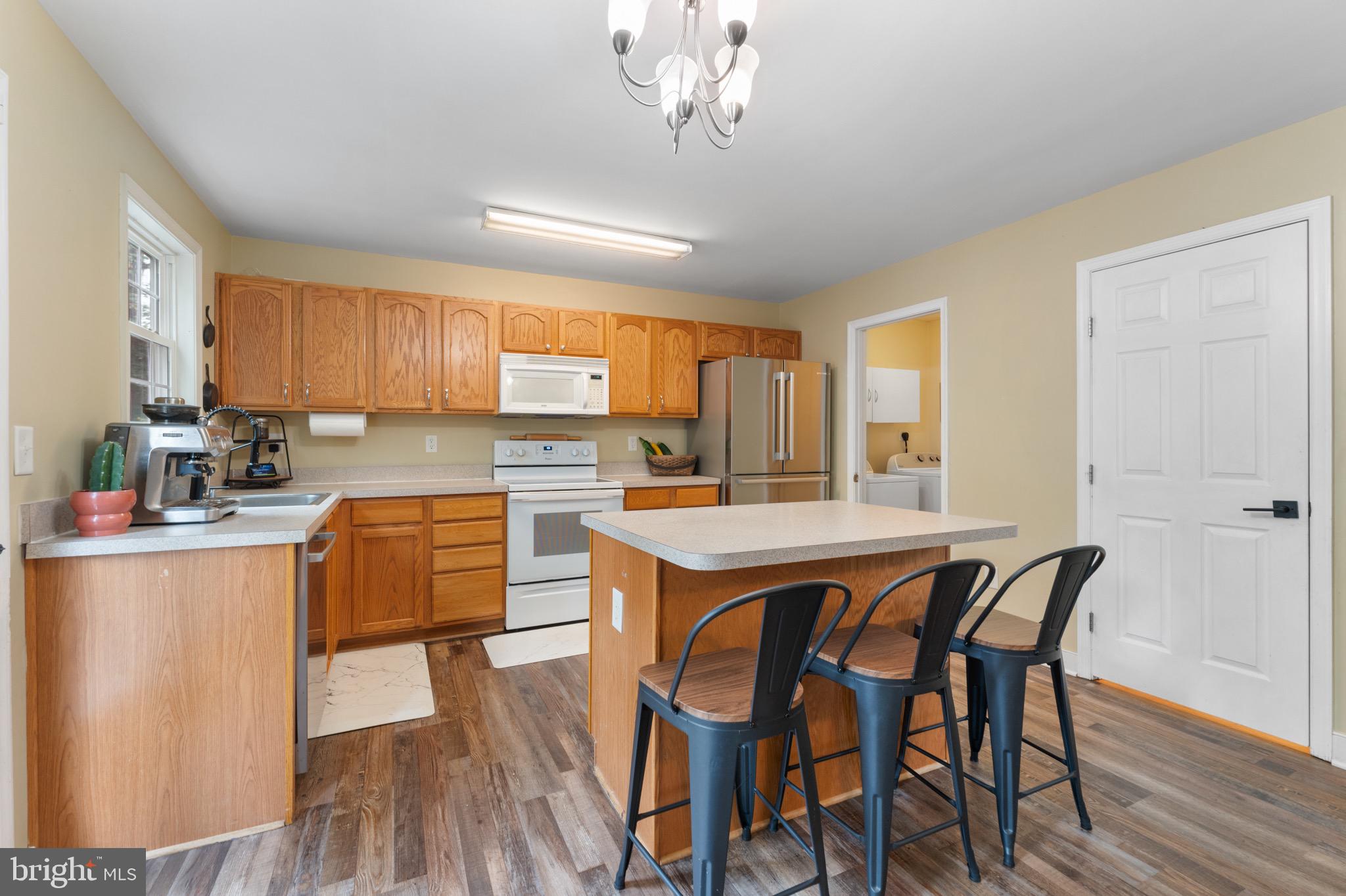 654 211th Street Pasadena, MD 21122 - Photo 13 of 48