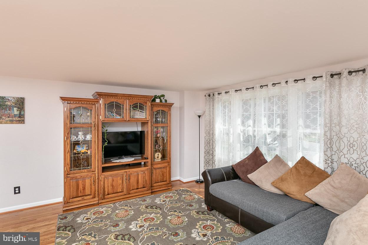 5654 Braxfield Road Baltimore, MD 21227 - Photo 15 of 32