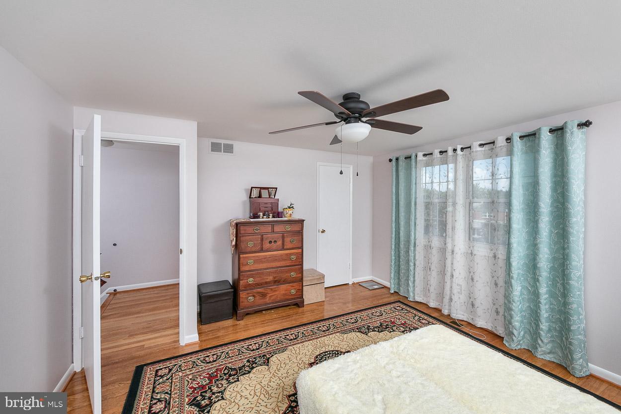 5654 Braxfield Road Baltimore, MD 21227 - Photo 18 of 32