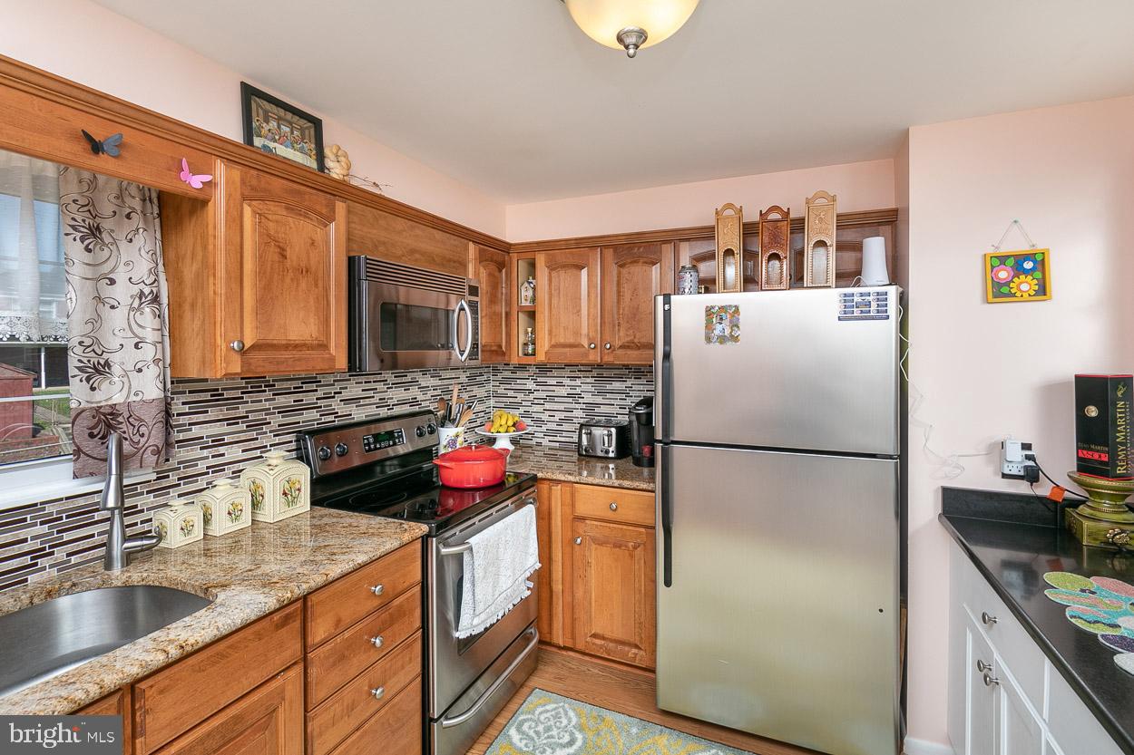 5654 Braxfield Road Baltimore, MD 21227 - Photo 5 of 32
