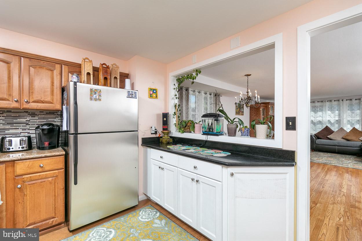 5654 Braxfield Road Baltimore, MD 21227 - Photo 7 of 32