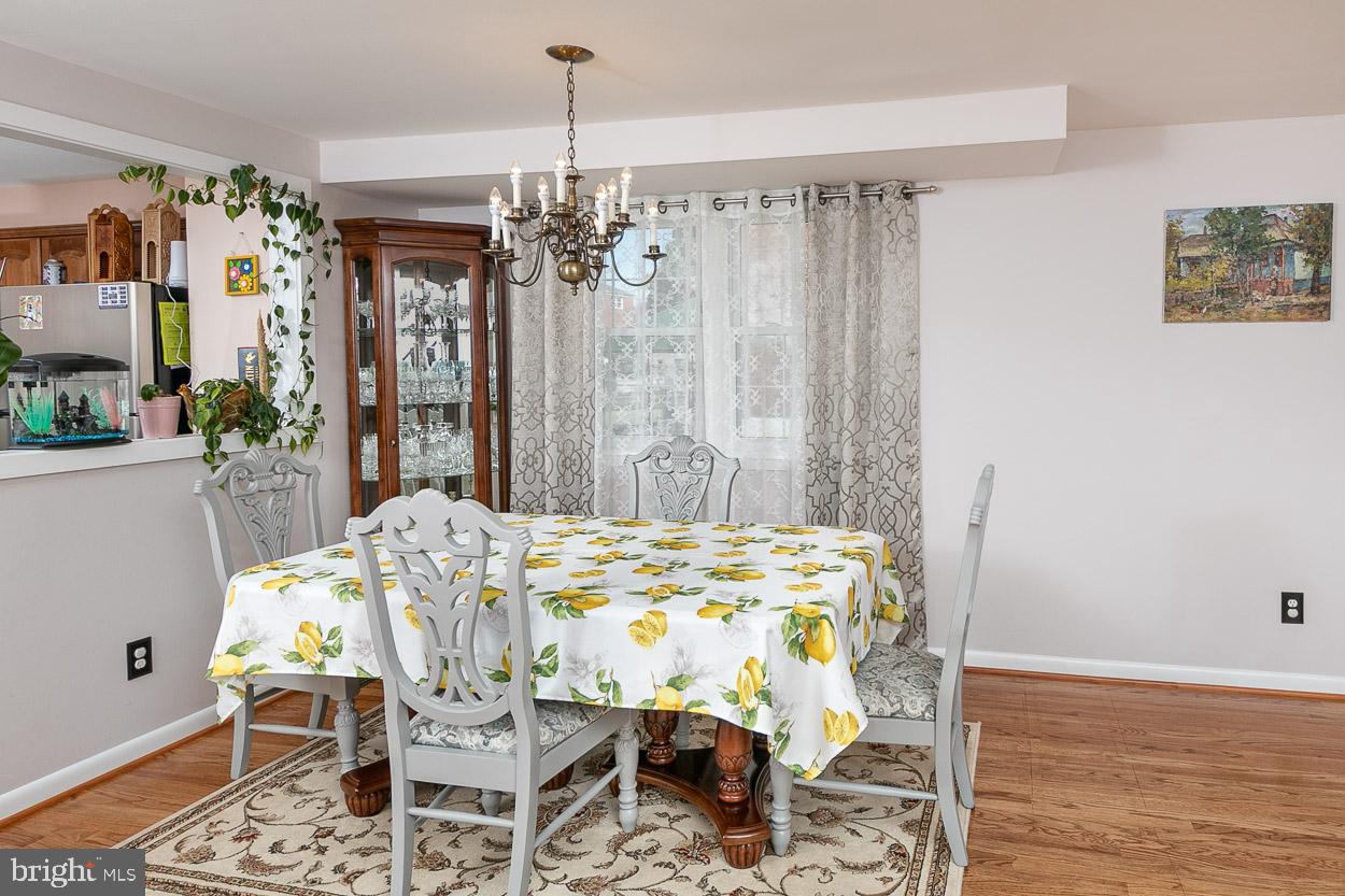 5654 Braxfield Road Baltimore, MD 21227 - Photo 10 of 32