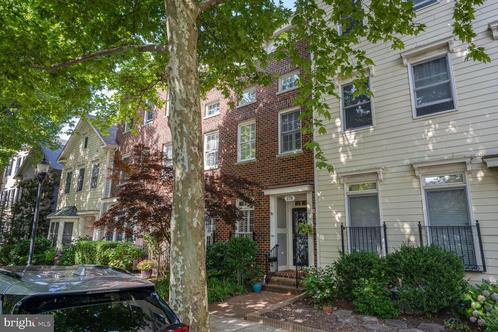 Welcome to 370 Hart Rd!