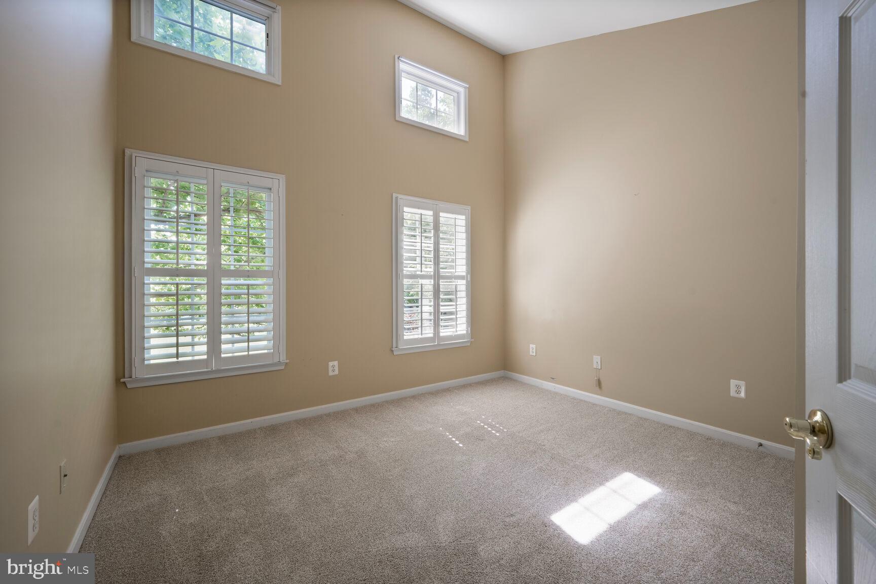 370 Hart Road Gaithersburg, MD 20878 - Photo 17 of 40 Bedroom number two