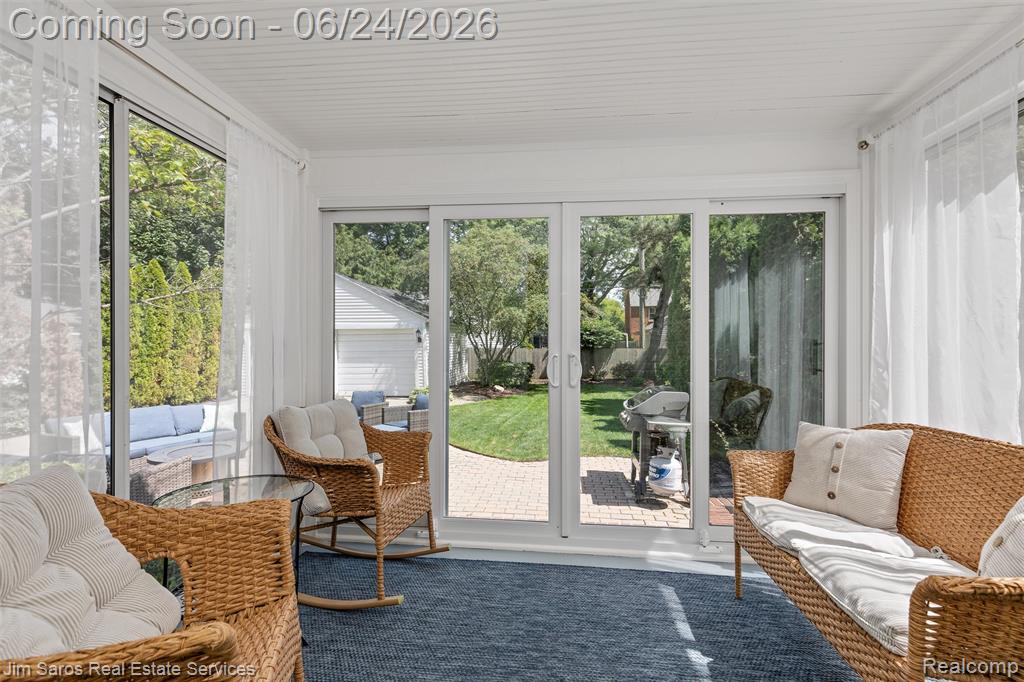 461 Allard Road Grosse Pointe, MI 48236 - Photo 14 of 38