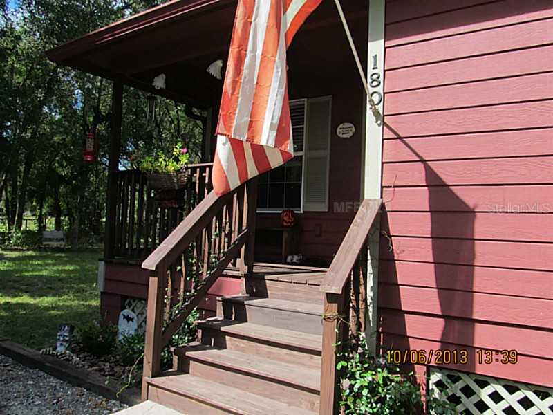 a view of entryway with a front door