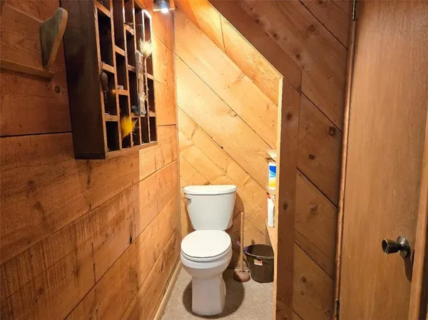 $349,000 | 393 Sugar Lake Drive, Mound City, KS 66056