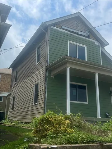 $72,800 | 223 Division Avenue, Ellwood City, PA 16117
