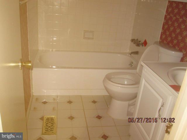 1821 Montreal Road Severn, MD 21144 - Photo 5 of 13 Bath