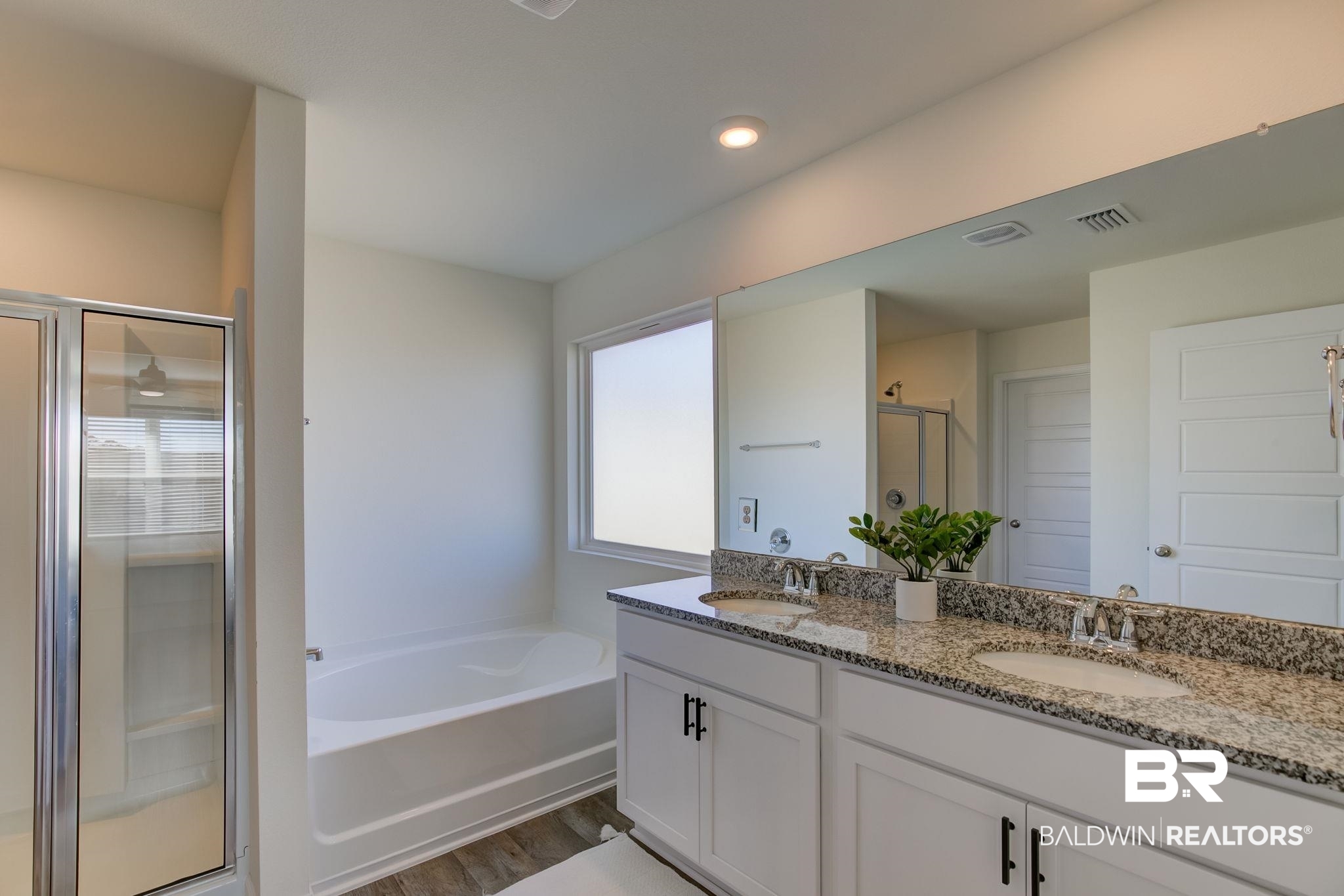 31458 Lyon Road Daphne, AL 36527 - Photo 21 of 50 Primary Bathroom