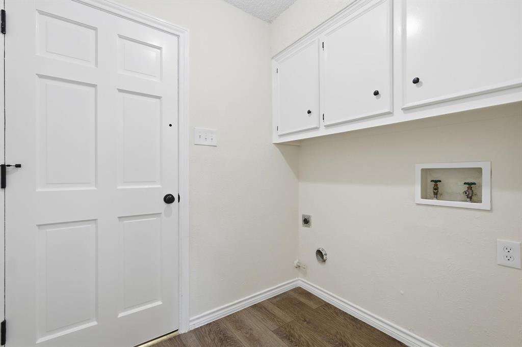 2145 Willow Place, Unit B Carrollton, TX 75006 - Photo 17 of 39