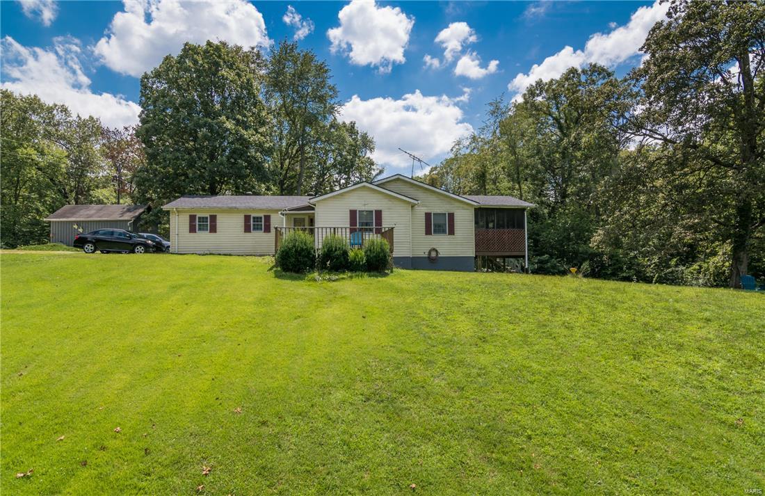 11878 New Douglas Road New Douglas, IL 62074 - Photo 2 of 19
