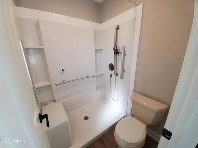 $2,050 | 211 Sukoshi Drive, Panama City, FL 32404