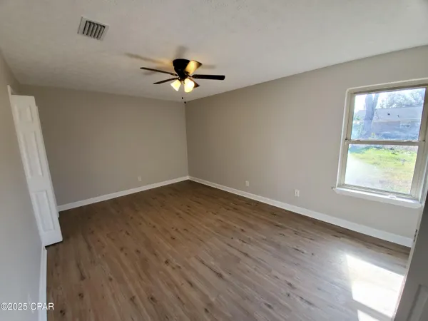 $2,050 | 211 Sukoshi Drive, Panama City, FL 32404