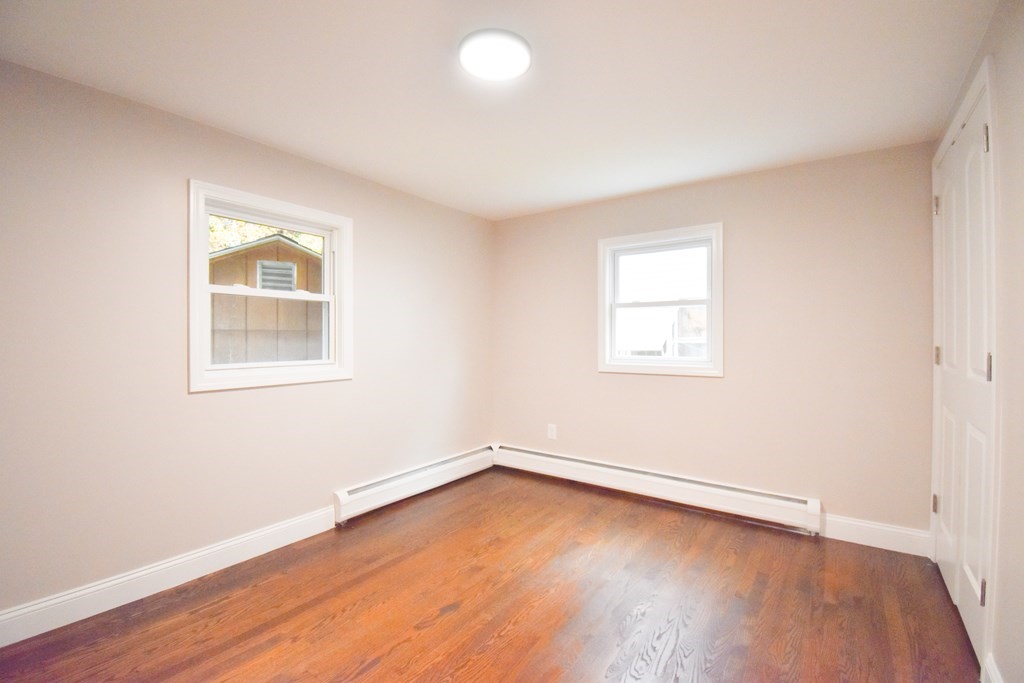 46 Balis Street Springfield, MA 01109 - Photo 13 of 20