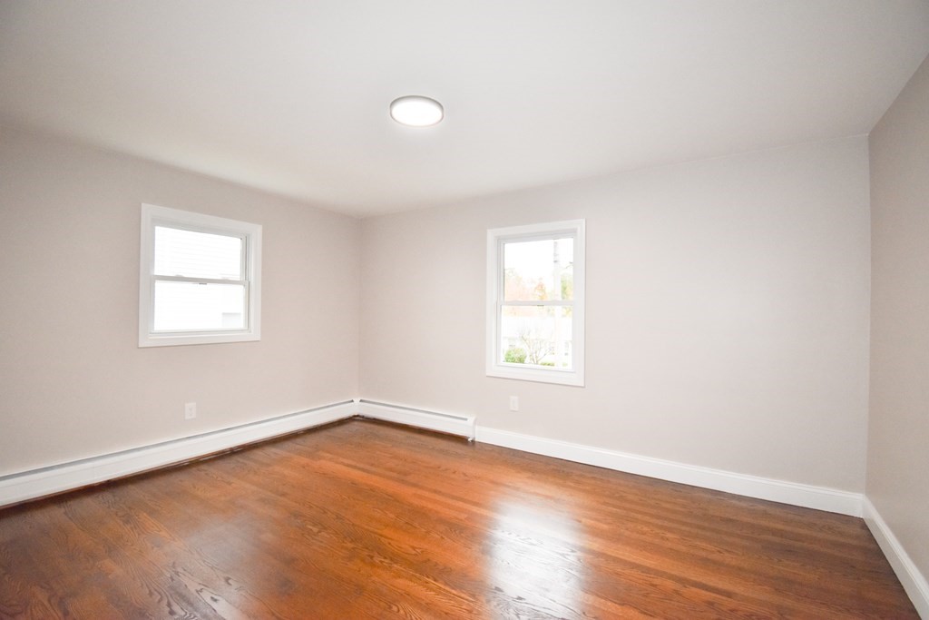 46 Balis Street Springfield, MA 01109 - Photo 15 of 20