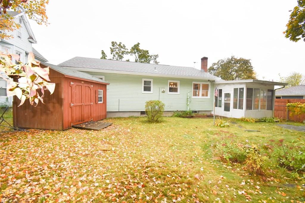 46 Balis Street Springfield, MA 01109 - Photo 5 of 20