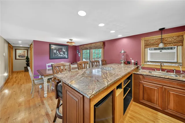 $724,999 | 5 Hancock Drive, Coventry, RI 02816