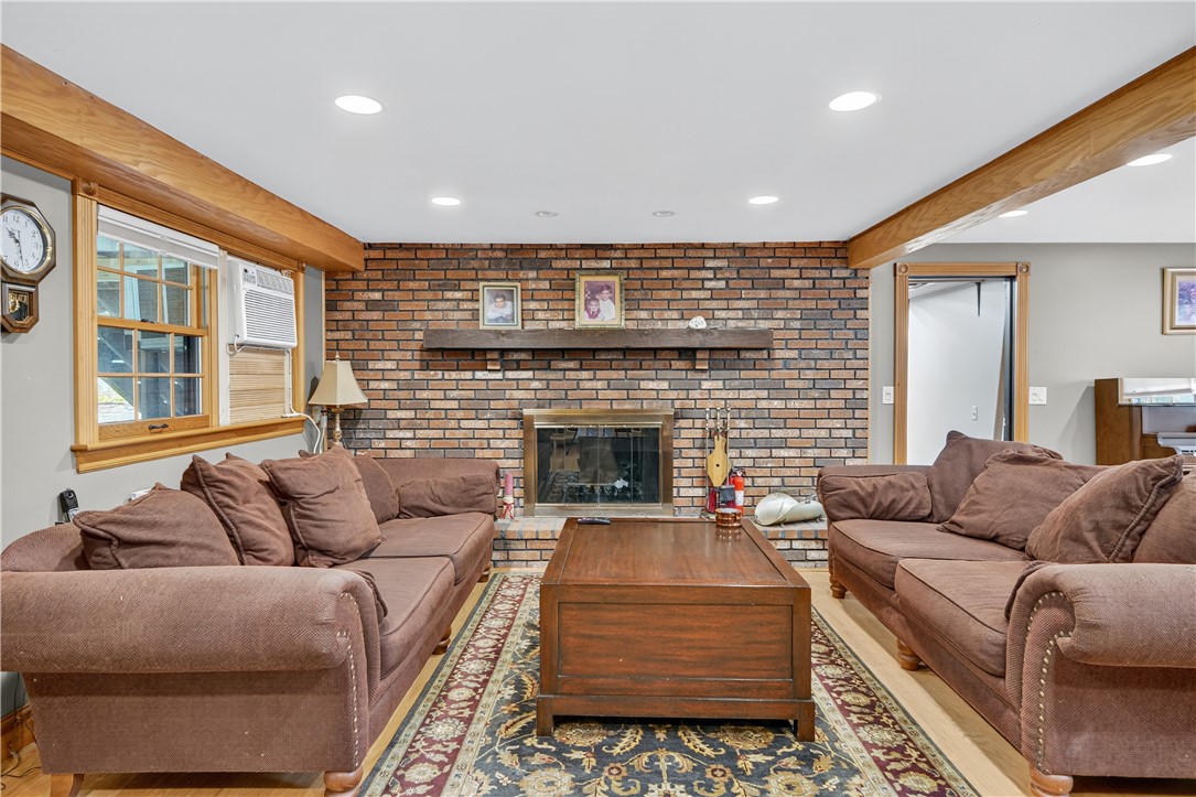 5 Hancock Drive Coventry, RI 02816 - Photo 35 of 43