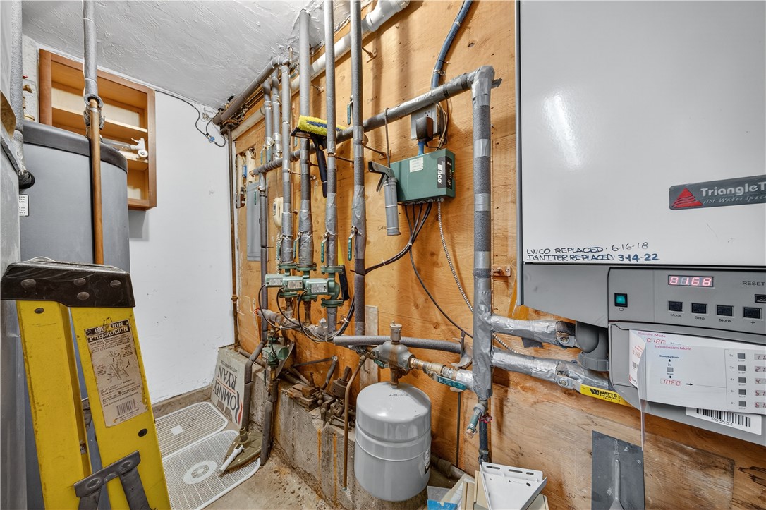 5 Hancock Drive Coventry, RI 02816 - Photo 38 of 43