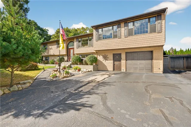 $724,999 | 5 Hancock Drive, Coventry, RI 02816