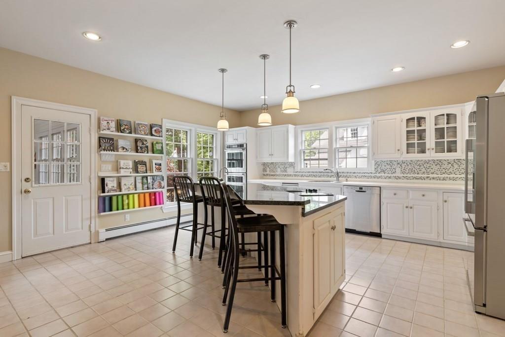 4 Beebe Way Wellesley, MA 02482 - Photo 11 of 30 Gallery Image 11