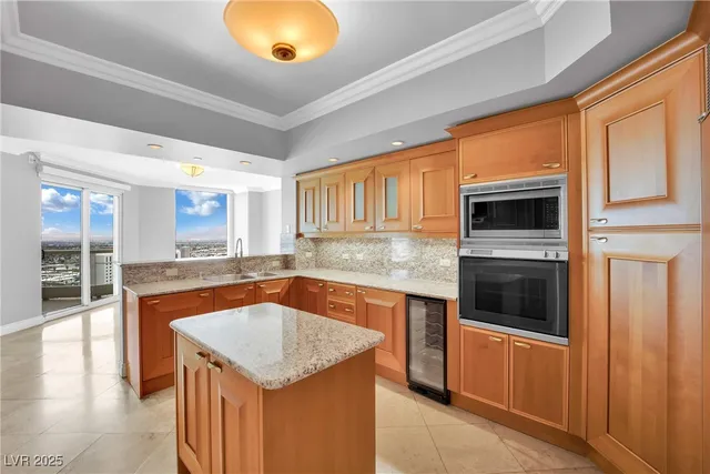$5,400 | 2777 Paradise Road, Unit 2002, Las Vegas, NV 89109
