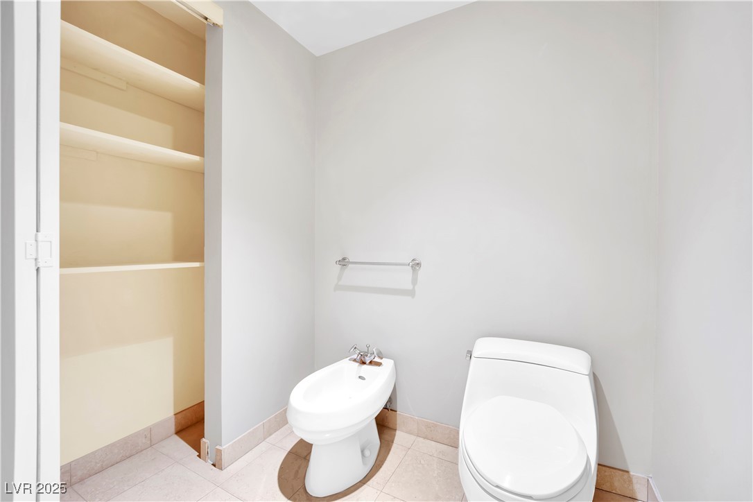 2777 Paradise Road, Unit 2002 Las Vegas, NV 89109 - Photo 30 of 68