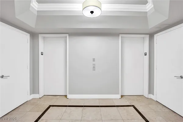 $5,400 | 2777 Paradise Road, Unit 2002, Las Vegas, NV 89109