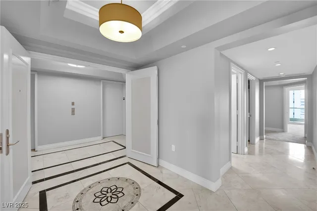 $5,400 | 2777 Paradise Road, Unit 2002, Las Vegas, NV 89109