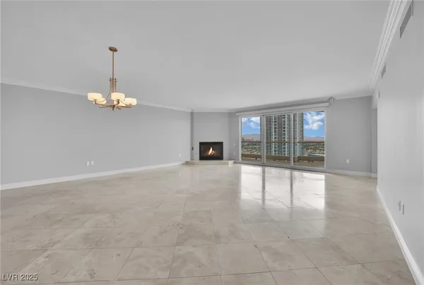 $5,400 | 2777 Paradise Road, Unit 2002, Las Vegas, NV 89109