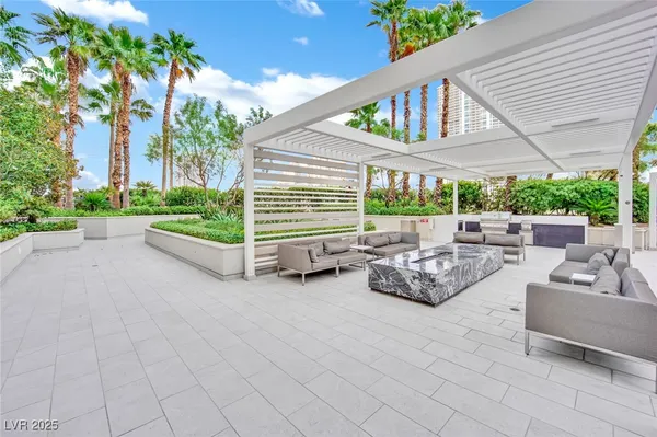 $5,400 | 2777 Paradise Road, Unit 2002, Las Vegas, NV 89109