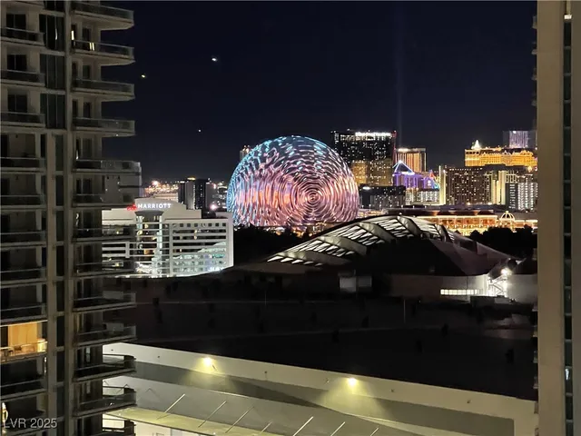 $5,400 | 2777 Paradise Road, Unit 2002, Las Vegas, NV 89109