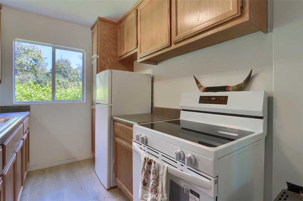 43016 Sunshine Mountain Road Oakhurst, CA 93644 - Photo 13 of 75