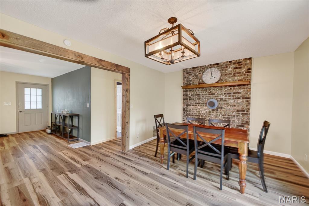 23639 Hawaii Road Lebanon, MO 65536 - Photo 11 of 43