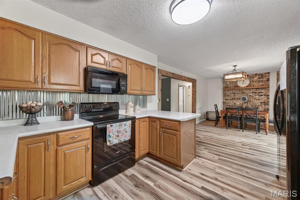 23639 Hawaii Road Lebanon, MO 65536 - Photo 14 of 43