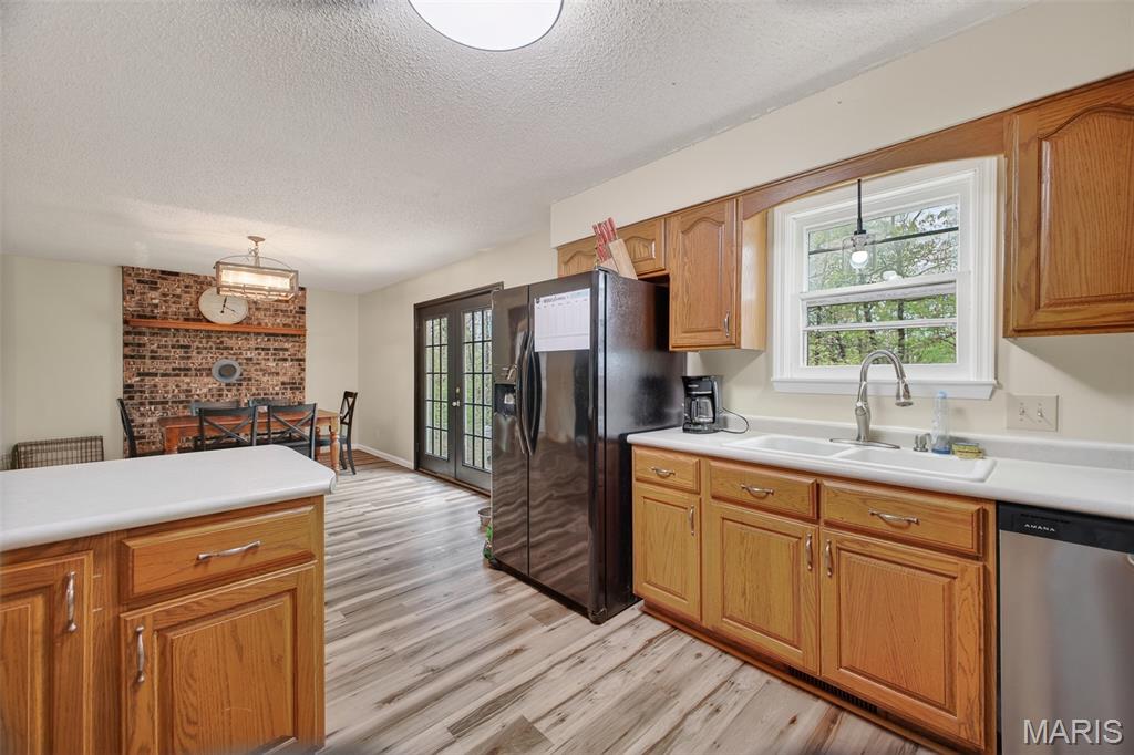 23639 Hawaii Road Lebanon, MO 65536 - Photo 15 of 43