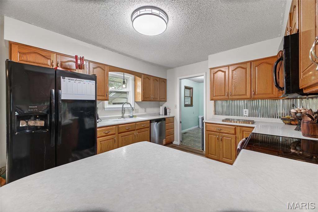 23639 Hawaii Road Lebanon, MO 65536 - Photo 16 of 43