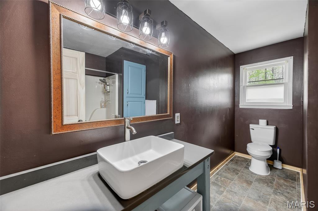 23639 Hawaii Road Lebanon, MO 65536 - Photo 17 of 43