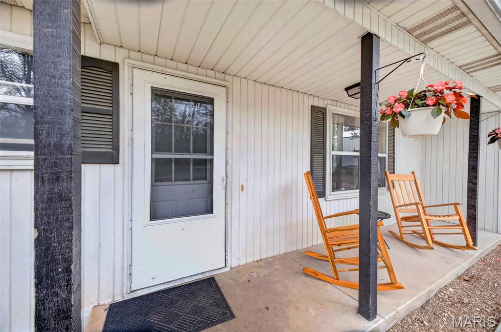 23639 Hawaii Road Lebanon, MO 65536 - Photo 2 of 43