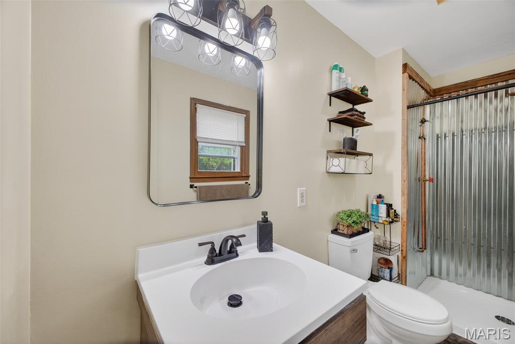 23639 Hawaii Road Lebanon, MO 65536 - Photo 22 of 43