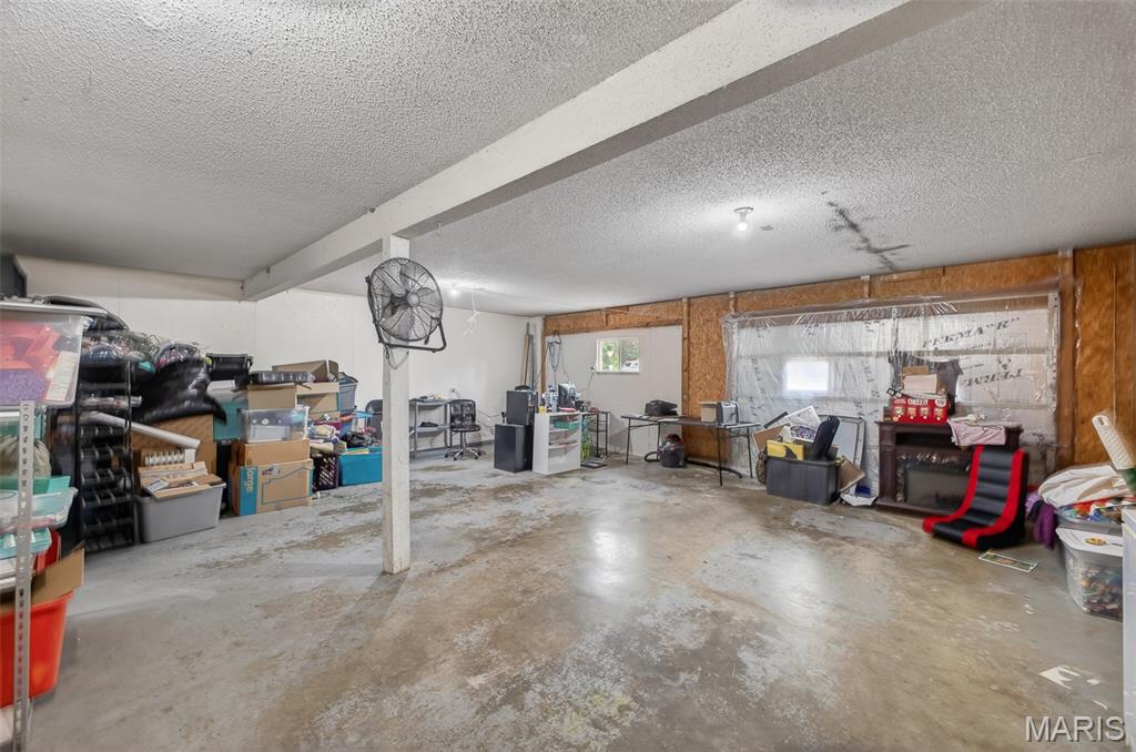 23639 Hawaii Road Lebanon, MO 65536 - Photo 27 of 43