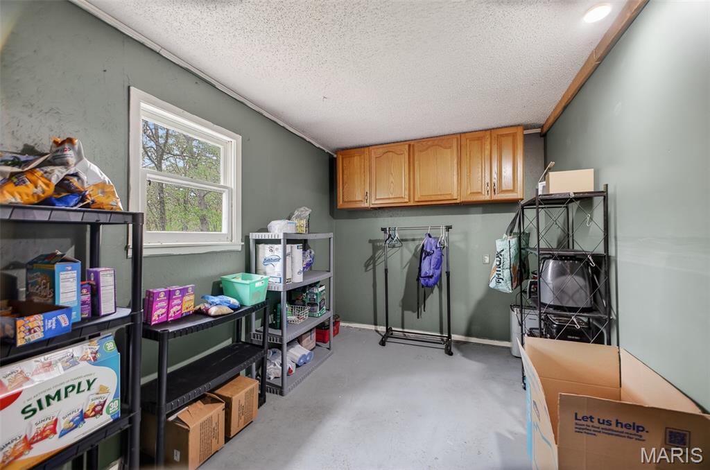 23639 Hawaii Road Lebanon, MO 65536 - Photo 29 of 43