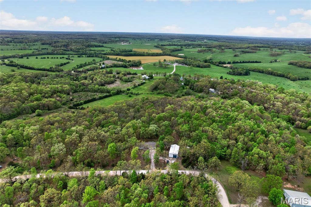 23639 Hawaii Road Lebanon, MO 65536 - Photo 39 of 43