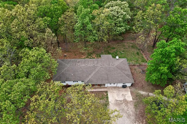 $249,900 | 23639 Hawaii Road, Lebanon, MO 65536