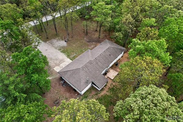 $249,900 | 23639 Hawaii Road, Lebanon, MO 65536