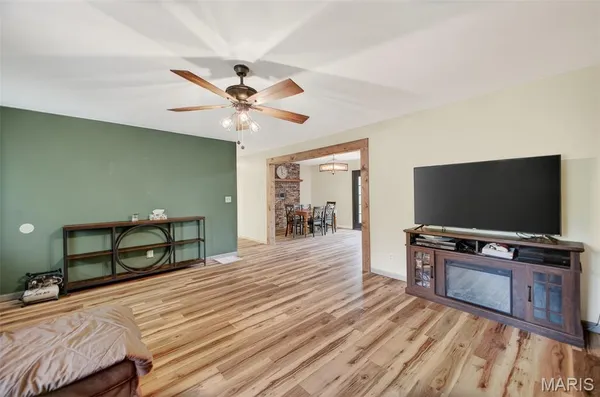 $249,900 | 23639 Hawaii Road, Lebanon, MO 65536
