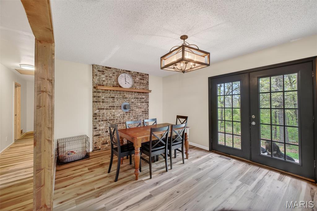 23639 Hawaii Road Lebanon, MO 65536 - Photo 9 of 43