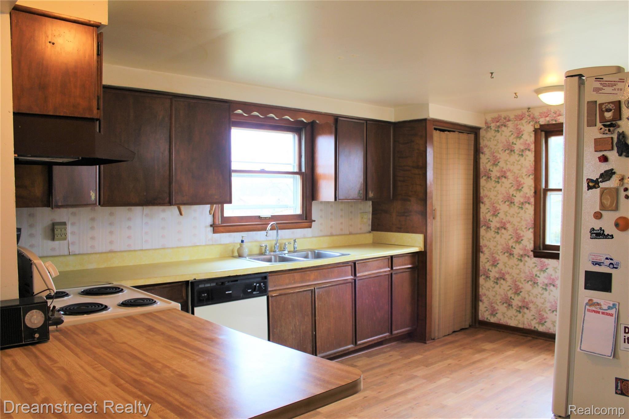 13625 Macon Road Saline, MI 48176 - Photo 15 of 49 IMG_5923.JPG